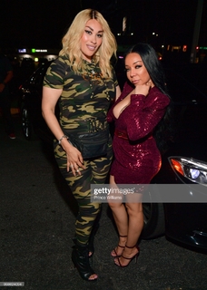 Tiny Harris feet photo thumbnail