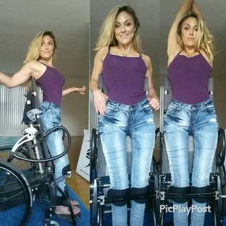 Tiphany Adams feet photo 6