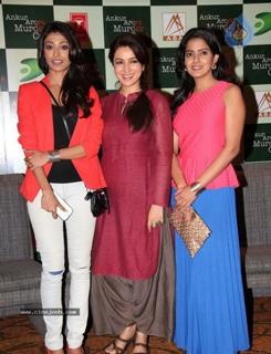 Tisca Chopra feet photo thumbnail