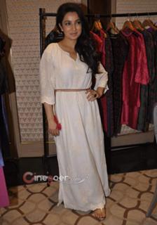 Tisca Chopra feet photo thumbnail