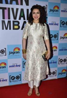 Tisca Chopra feet photo thumbnail
