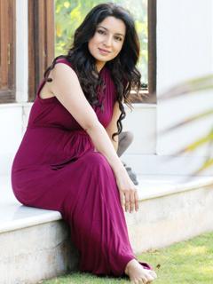 Tisca Chopra feet photo thumbnail