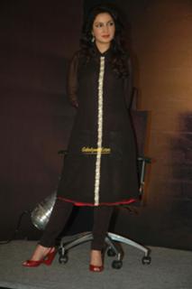 Tisca Chopra feet photo thumbnail