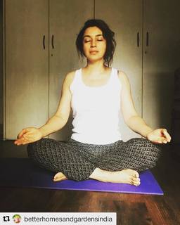 Tisca Chopra feet photo thumbnail