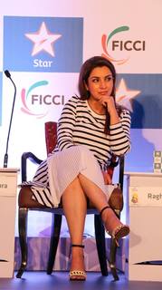 Tisca Chopra feet photo thumbnail