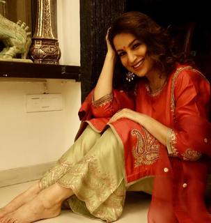Tisca Chopra feet photo thumbnail