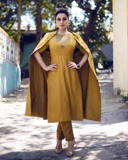 Tisca Chopra feet photo thumbnail