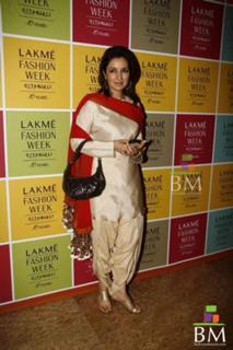 Tisca Chopra feet photo thumbnail