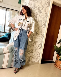 Tisca Chopra feet photo thumbnail