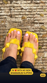 Tisca Chopra feet photo thumbnail