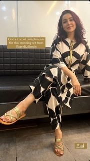 Tisca Chopra feet photo thumbnail