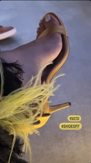 Tisca Chopra feet photo thumbnail