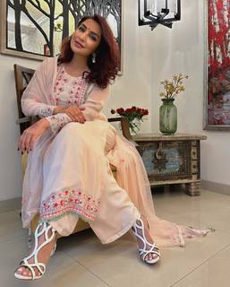Tisca Chopra feet photo thumbnail