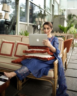 Tisca Chopra feet photo thumbnail