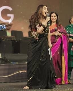 Tisca Chopra feet photo thumbnail