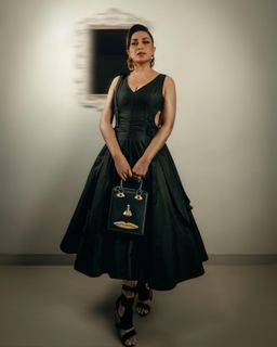 Tisca Chopra feet photo thumbnail