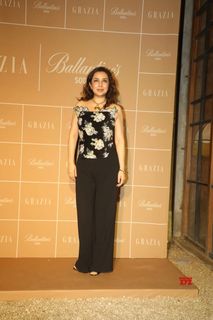 Tisca Chopra feet photo thumbnail