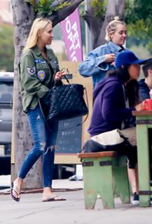 Tish Cyrus feet photo 10