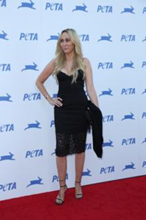 Tish Cyrus feet photo 16