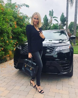 Tish Cyrus feet photo 20