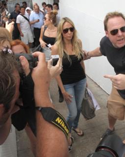 Tish Cyrus feet photo 1