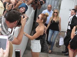 Tish Cyrus feet photo 20