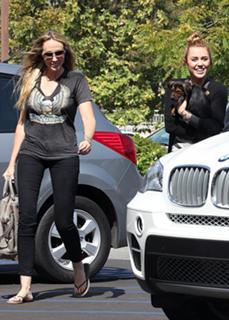 Tish Cyrus feet photo 18