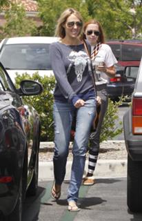 Tish Cyrus feet photo 11