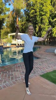 Tish Cyrus feet photo 11