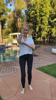 Tish Cyrus feet photo 8