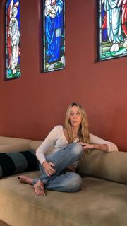 Tish Cyrus feet photo 4