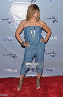 Tisha Campbell feet photo thumbnail