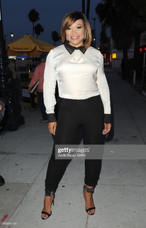 Tisha Campbell feet photo thumbnail