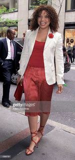 Tisha Campbell feet photo thumbnail