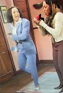 Tisha Campbell feet photo thumbnail