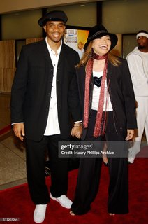 Tisha Campbell feet photo thumbnail