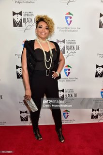Tisha Campbell feet photo thumbnail