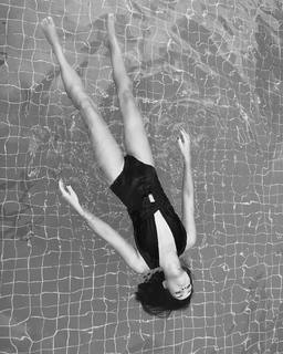 Titi Müller feet photo 9