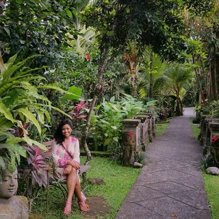 Tiya Sircar feet photo 3