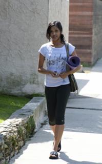 Tiya Sircar feet photo 14