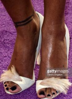 Toks Olagundoye feet photo 8