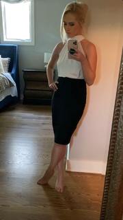 Tomi Lahren feet photo thumbnail