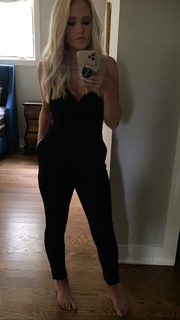 Tomi Lahren feet photo thumbnail