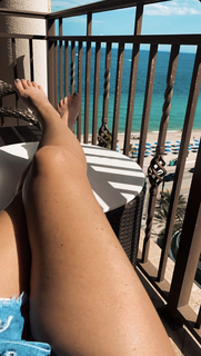 Tomi Lahren feet photo thumbnail