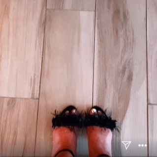 Tomi Lahren feet photo thumbnail
