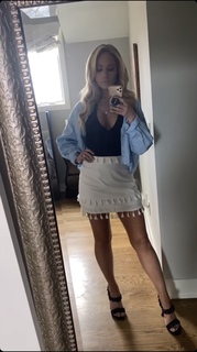 Tomi Lahren feet photo thumbnail