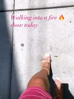 Tomi Lahren feet photo thumbnail