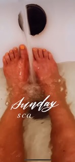 Tomi Lahren feet photo thumbnail