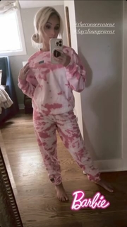 Tomi Lahren feet photo thumbnail