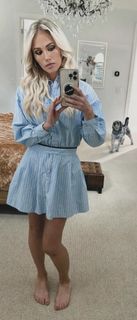 Tomi Lahren feet photo thumbnail